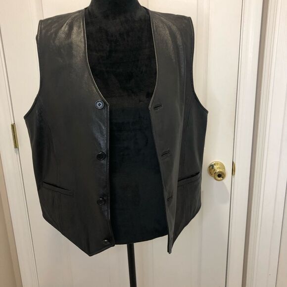 Wilson’s Leather black leather button front vest size medium - Picture 6 of 11